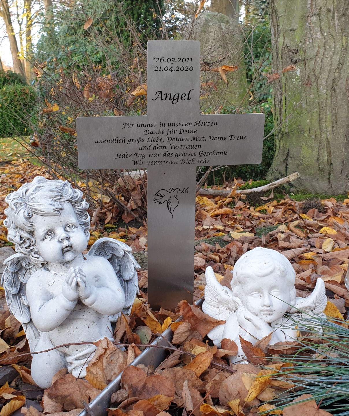 Grabkreuz Edelstahl personalisiert